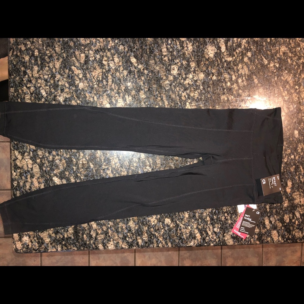 GapFit Sculpt Compression Leggings